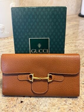 GUCCI HORSEBIT CONTINENTAL WALLET